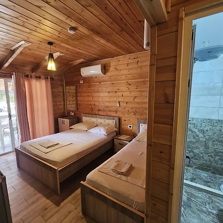Tatil Evi Bujtina E Zefit *