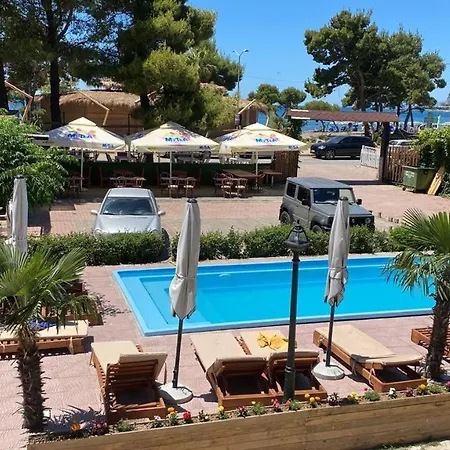 Tatil Evi Bujtina E Zefit