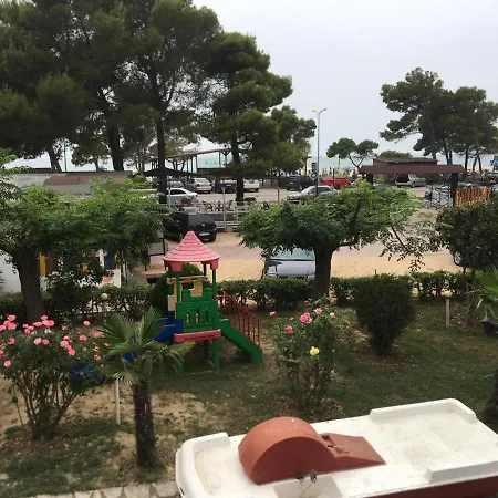 Bujtina E Zefit Hotel Kodermarlekaj