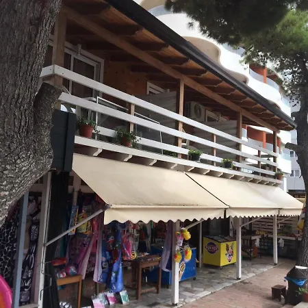 Hotel Bujtina E Zefit