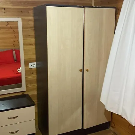 Holiday home Bujtina E Zefit